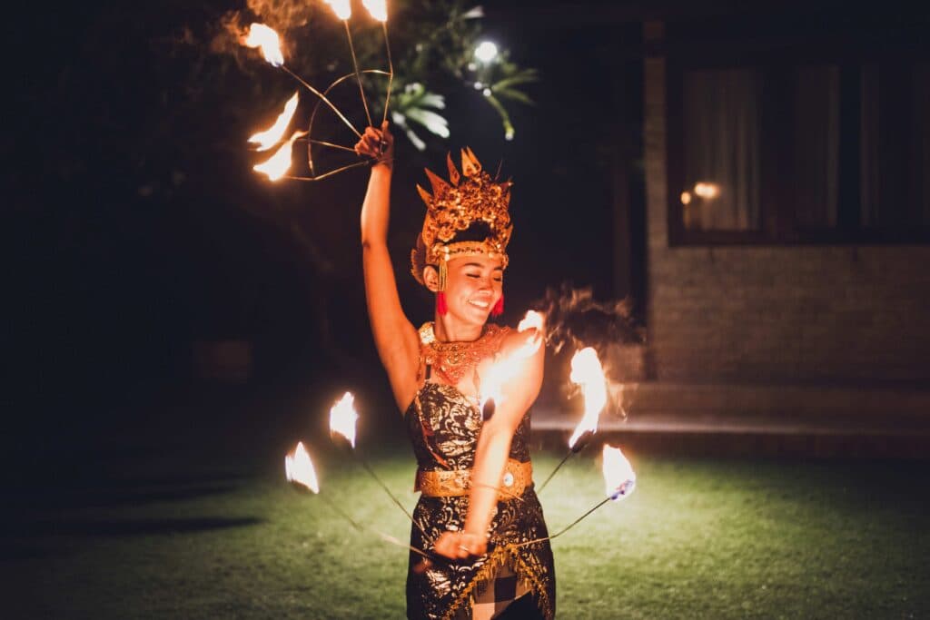 Putri Management Premium Fire Dance Talent Bali